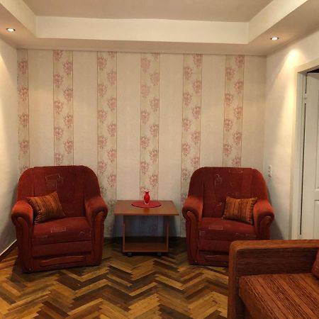 Kyiv Apartment On Peremohy Avenue 16 Daily Rent מראה חיצוני תמונה