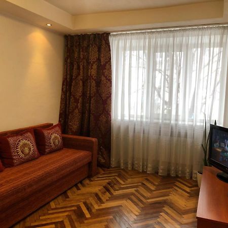 Kyiv Apartment On Peremohy Avenue 16 Daily Rent מראה חיצוני תמונה